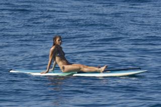 Alex Morgan feet photo thumbnail