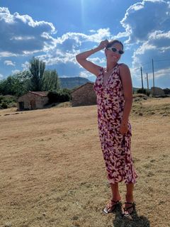 Alex Morgan feet photo thumbnail