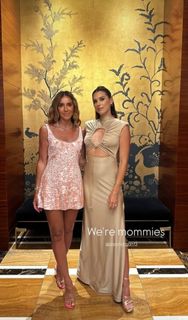 Alex Morgan feet photo thumbnail