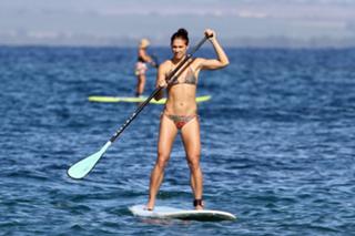 Alex Morgan feet photo thumbnail