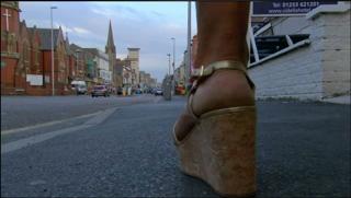 Alex Polizzi feet photo 8