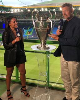 Alex Scott feet photo thumbnail