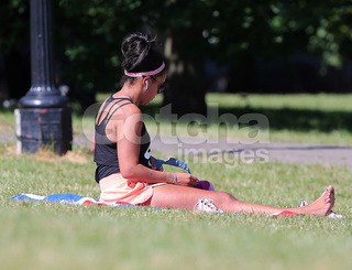 Alex Scott feet photo thumbnail