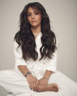 Alex Scott feet photo thumbnail