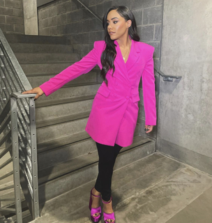 Alex Scott feet photo thumbnail