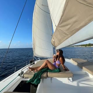 Alex Scott feet photo thumbnail