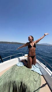 Alex Scott feet photo 1