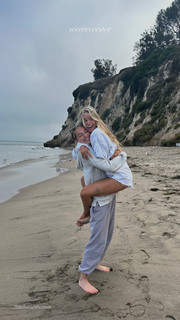 Alexa Blair Robertson feet photo 9