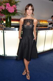 Alexa Chung feet photo thumbnail