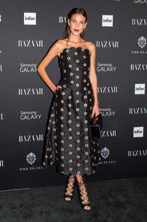 Alexa Chung feet photo thumbnail