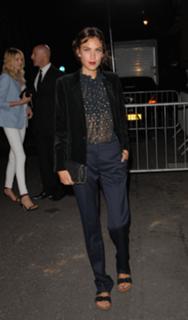 Alexa Chung feet photo thumbnail