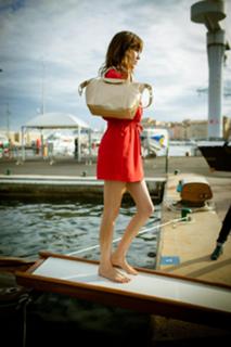 Alexa Chung feet photo thumbnail