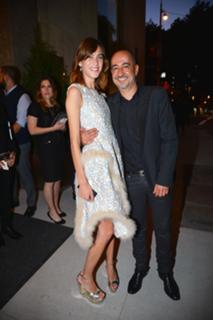 Alexa Chung feet photo thumbnail