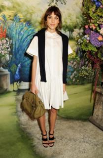 Alexa Chung feet photo thumbnail