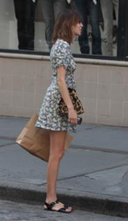 Alexa Chung feet photo thumbnail