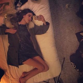 Alexa Chung feet photo thumbnail