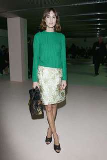 Alexa Chung feet photo thumbnail