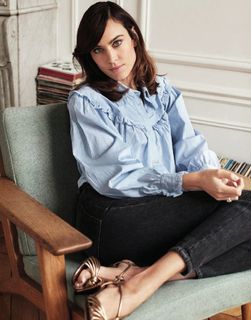 Alexa Chung feet photo thumbnail