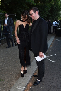 Alexa Chung feet photo thumbnail