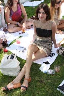 Alexa Chung feet photo thumbnail