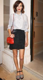 Alexa Chung feet photo thumbnail