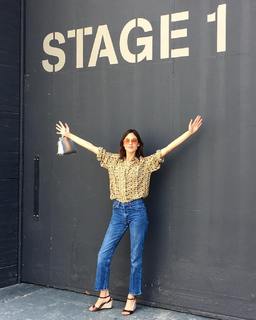 Alexa Chung feet photo thumbnail