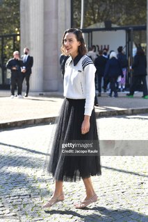 Alexa Chung feet photo thumbnail