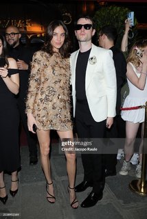 Alexa Chung feet photo thumbnail