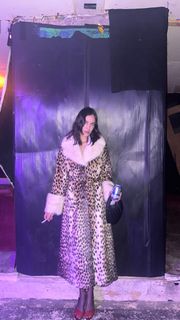 Alexa Chung feet photo thumbnail