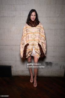 Alexa Chung feet photo 14