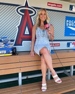 Alexa Datt Rosenberg feet photo 1