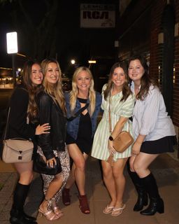 Alexa Datt Rosenberg feet photo 5