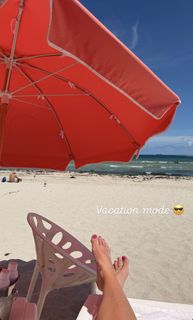 Alexa Datt Rosenberg feet photo 1