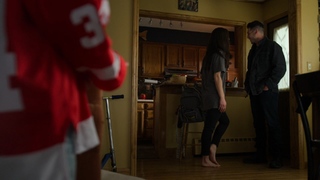 Alexa Davalos feet photo thumbnail