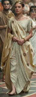 Alexa Davalos feet photo thumbnail