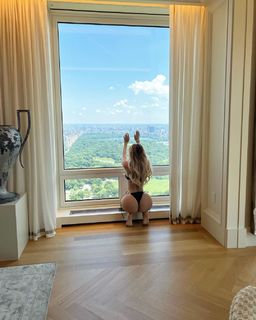 Alexa Dellanos feet photo 14