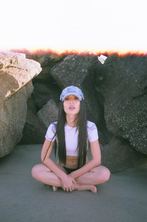 Alexa Demie feet photo thumbnail