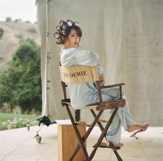 Alexa Demie feet photo thumbnail