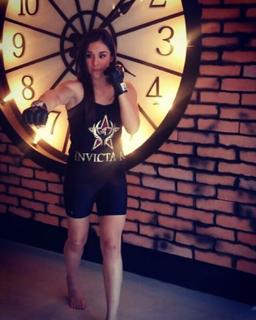 Alexa Grasso feet photo thumbnail