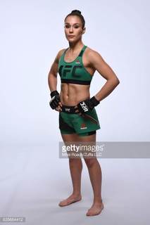 Alexa Grasso feet photo thumbnail