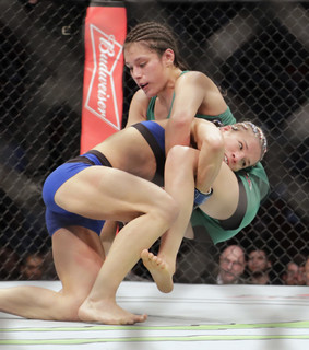 Alexa Grasso feet photo thumbnail