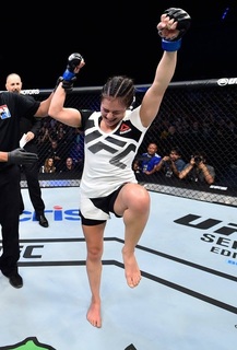 Alexa Grasso feet photo thumbnail