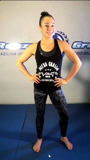Alexa Grasso feet photo thumbnail