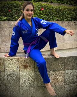 Alexa Grasso feet photo thumbnail