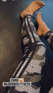 Alexa Grasso feet photo thumbnail