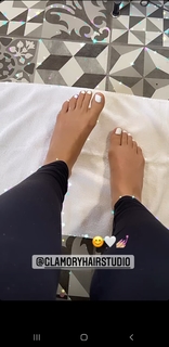 Alexa Grasso feet photo thumbnail