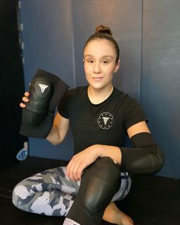 Alexa Grasso feet photo thumbnail