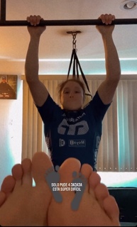 Alexa Grasso feet photo thumbnail
