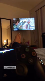 Alexa Grasso feet photo thumbnail