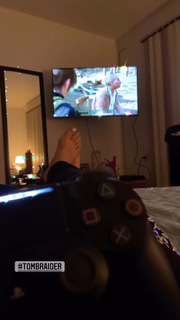 Alexa Grasso feet photo thumbnail